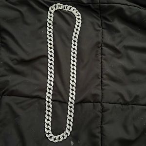 Diamond neckalace
